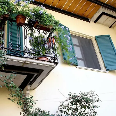 Casa Dei Poeti 3*