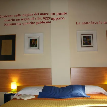 Bed & Breakfast Casa Dei Poeti 3*