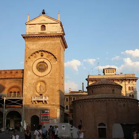 Casa Dei Poeti Bed & Breakfast 3*