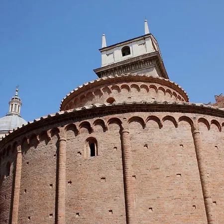 Casa Dei Poeti Mantova