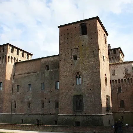 Casa Dei Poeti 3*