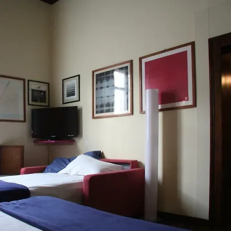 Casa Dei Poeti Bed and Breakfast Μάντοβα